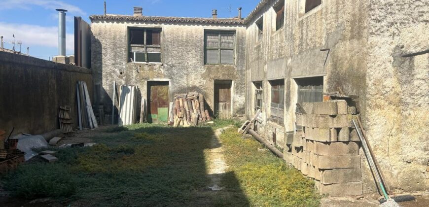 LUNA. INMUEBLE EN VENTA