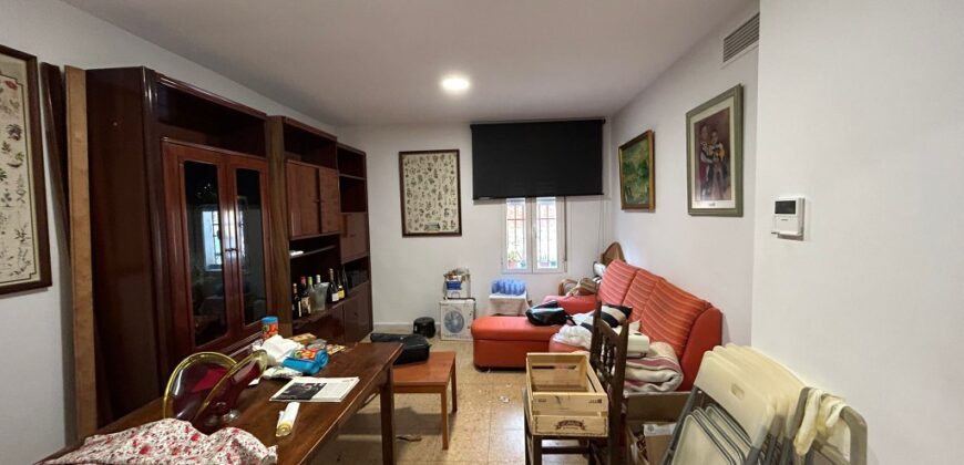ZARAGOZA. CASA PARCELA EN VENTA EN EL BARRIO DE VALDEFIERRO