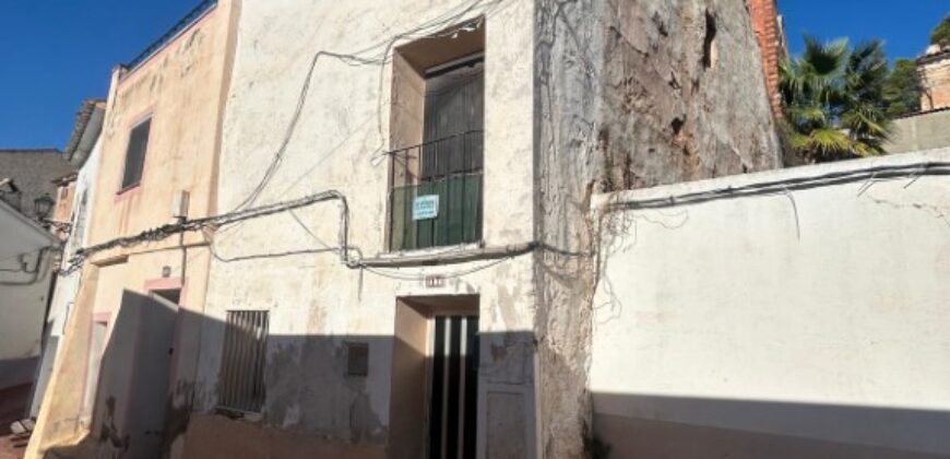 ALMONACID DE LA CUBA. CASA EN VENTA