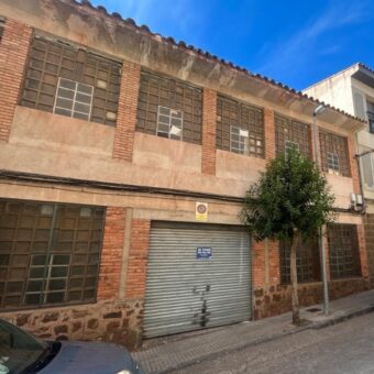 ILLUECA. LOCAL EN VENTA