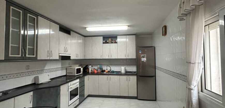 FRULA. CASA CON CORRAL EN VENTA